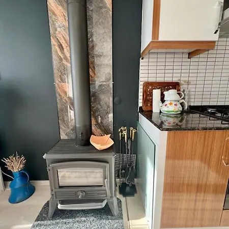 Deniz Manzarali Evi דירה