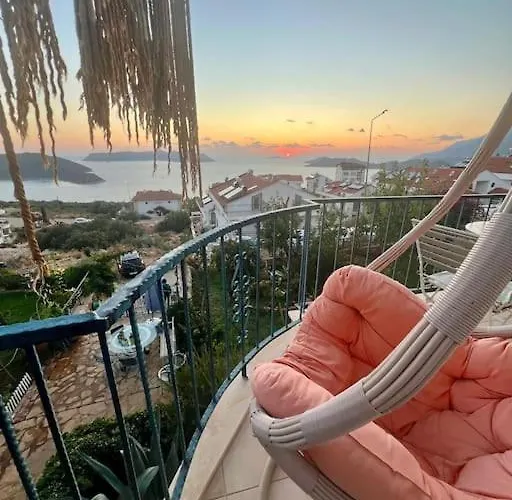 Deniz Manzarali Evi Apartment