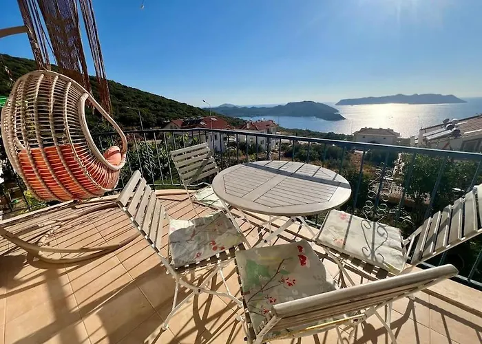 Deniz Manzarali Evi *